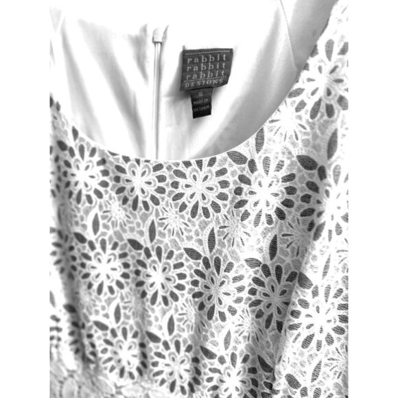 Rabbit Rabbit Rabbit Women's White and Sky Blue Laced Dress Size 16 Sku 2292 - Picture 5 of 16